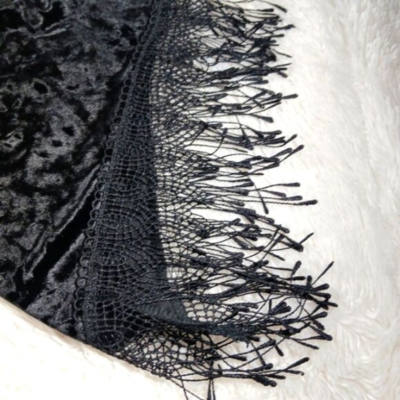 Melissa Page Black Velveteen Witchy/Goth Tunic/Top NWOT Lace/Tassel Accents. L.. - Picture 15 of 15